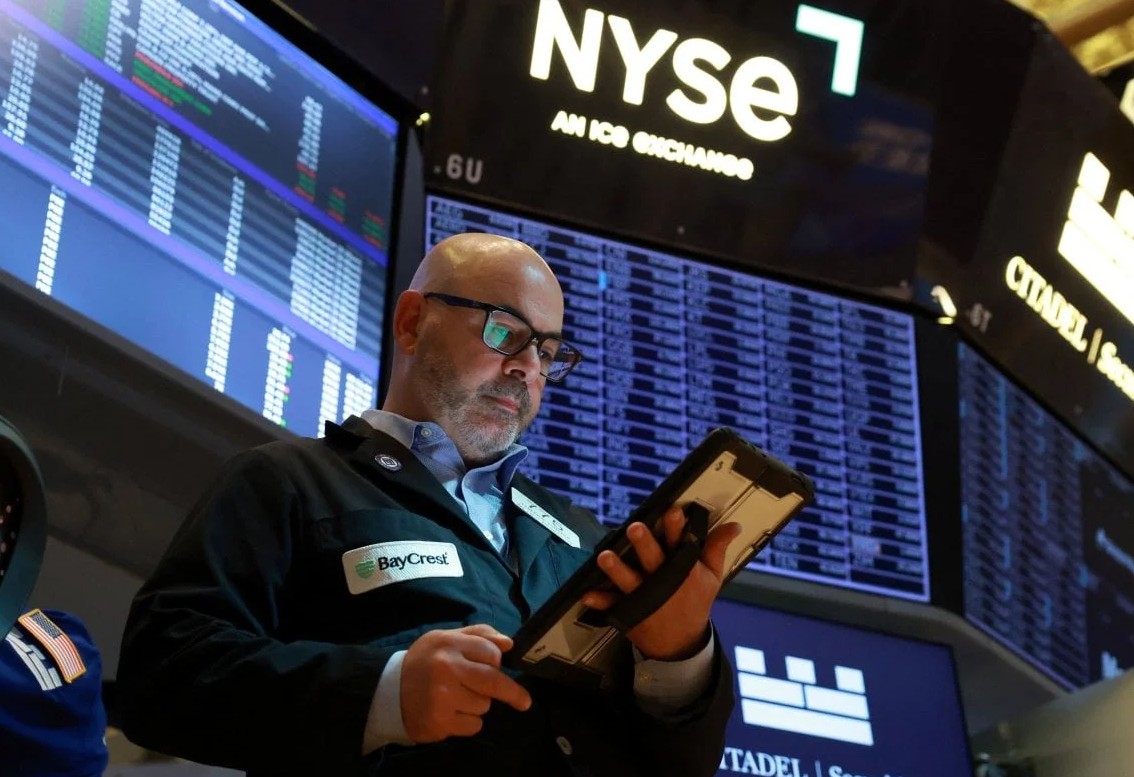العقود الآجلة للأسهم الأمريكية ترتفع وسط ترقب نتائج شركات التكنولوجيا وتراجع النفط